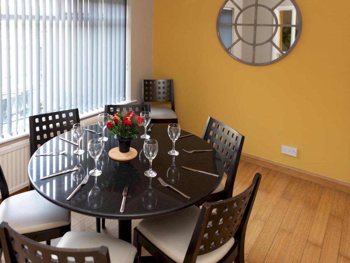 Pass The Keys Amazing 4 Bedroom Property- Hot Tub & Sea Views Scarborough Exteriér fotografie