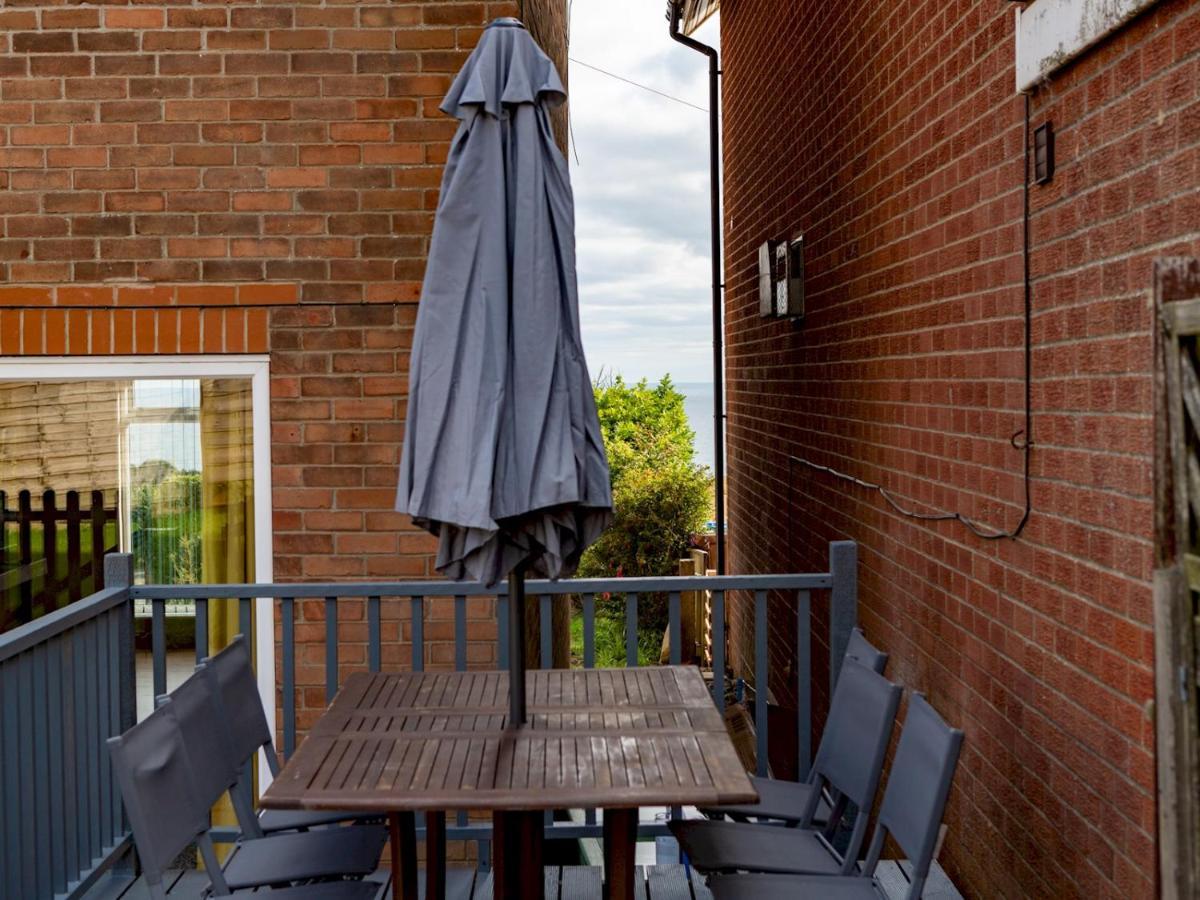 Pass The Keys Amazing 4 Bedroom Property- Hot Tub & Sea Views Scarborough Exteriér fotografie