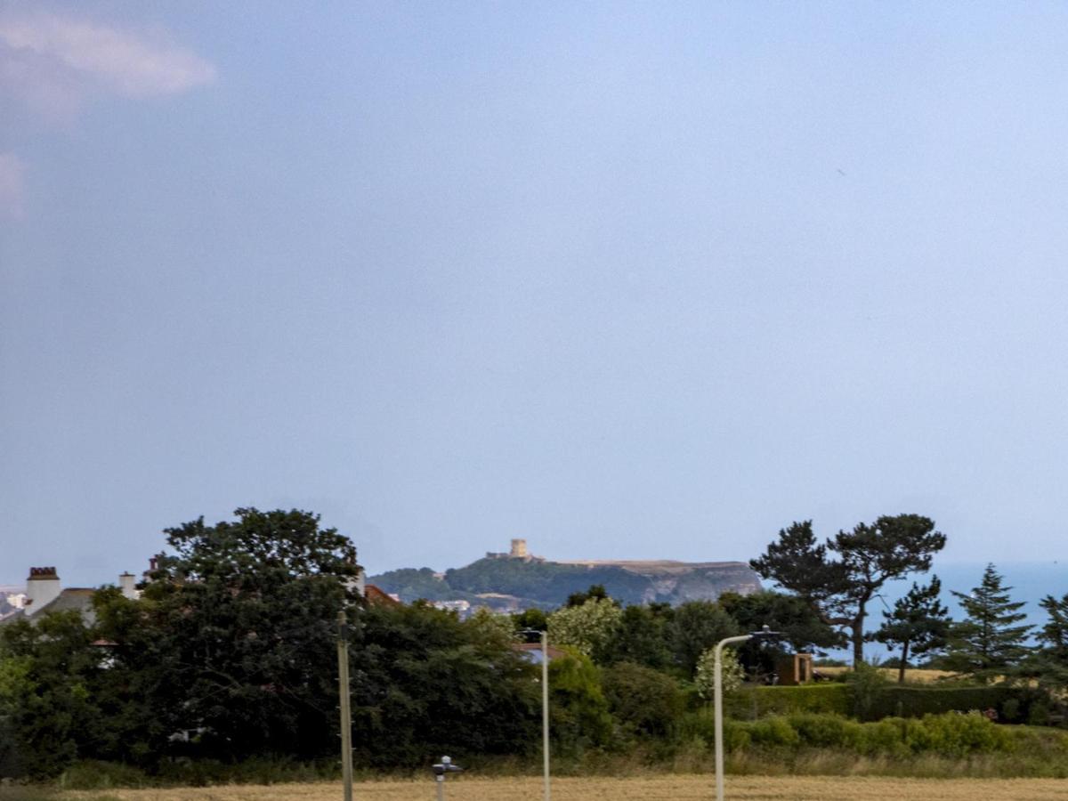 Pass The Keys Amazing 4 Bedroom Property- Hot Tub & Sea Views Scarborough Exteriér fotografie