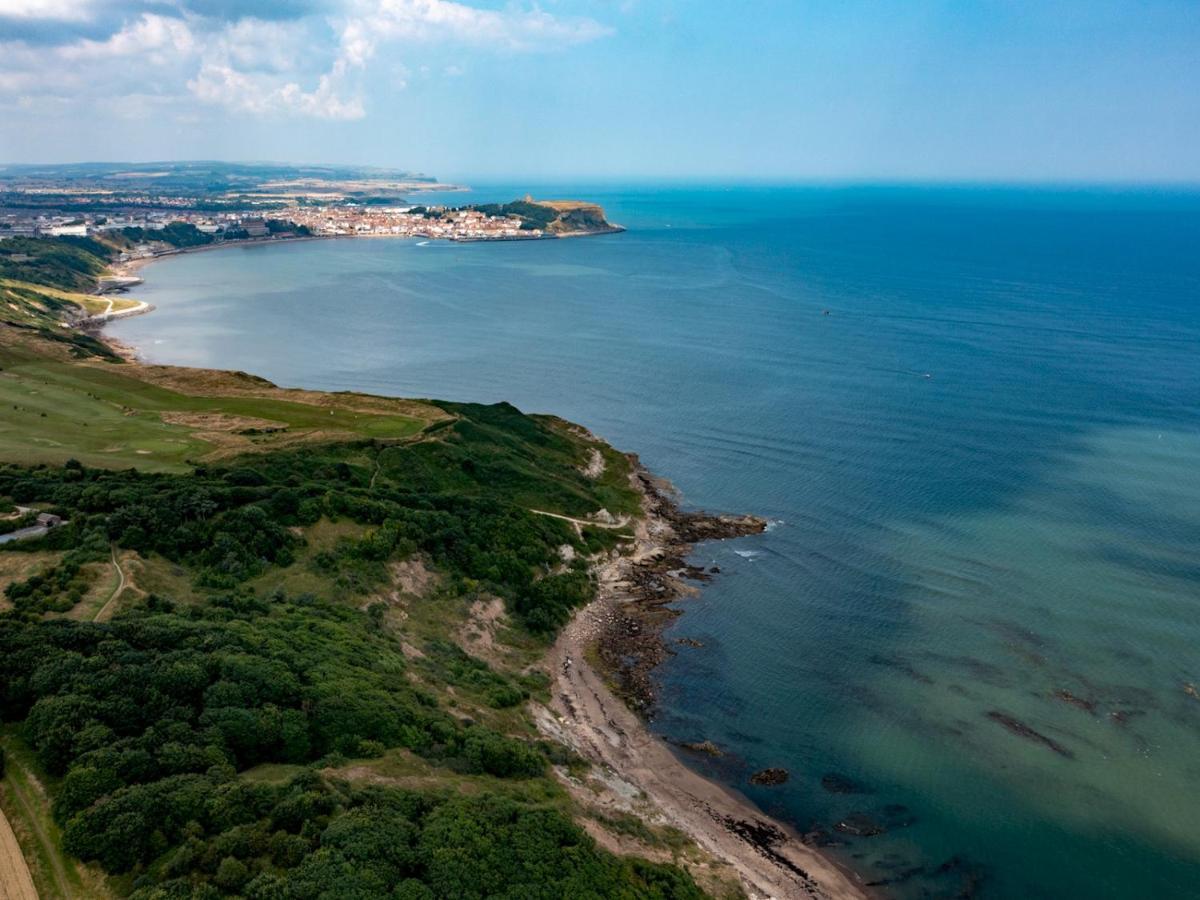 Pass The Keys Amazing 4 Bedroom Property- Hot Tub & Sea Views Scarborough Exteriér fotografie
