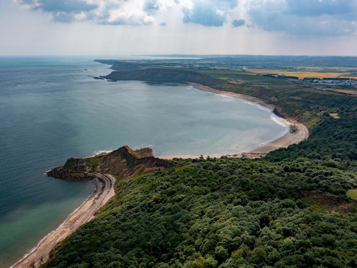 Pass The Keys Amazing 4 Bedroom Property- Hot Tub & Sea Views Scarborough Exteriér fotografie