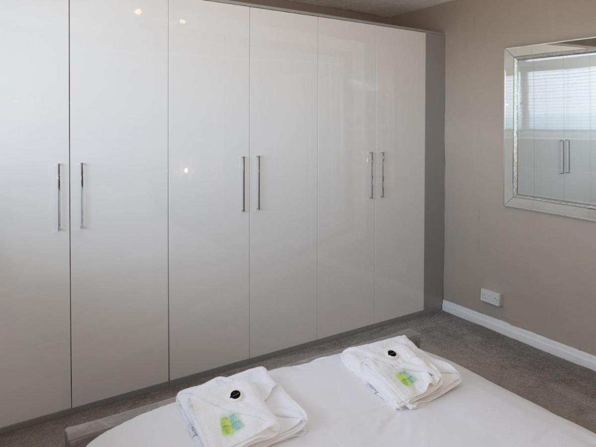 Pass The Keys Amazing 4 Bedroom Property- Hot Tub & Sea Views Scarborough Exteriér fotografie